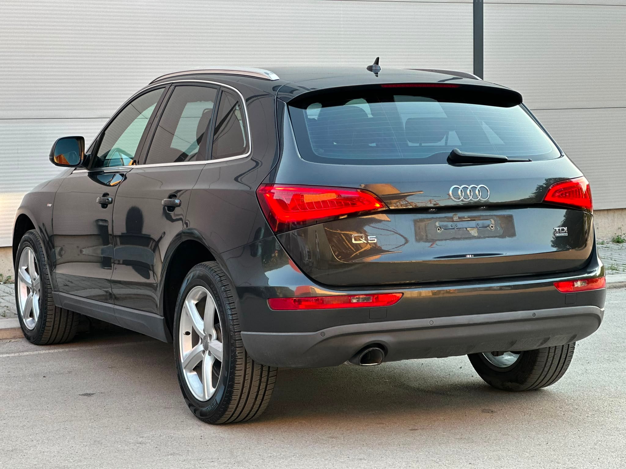 Audi Q5 2014 - Auto Import SRL — слика 4