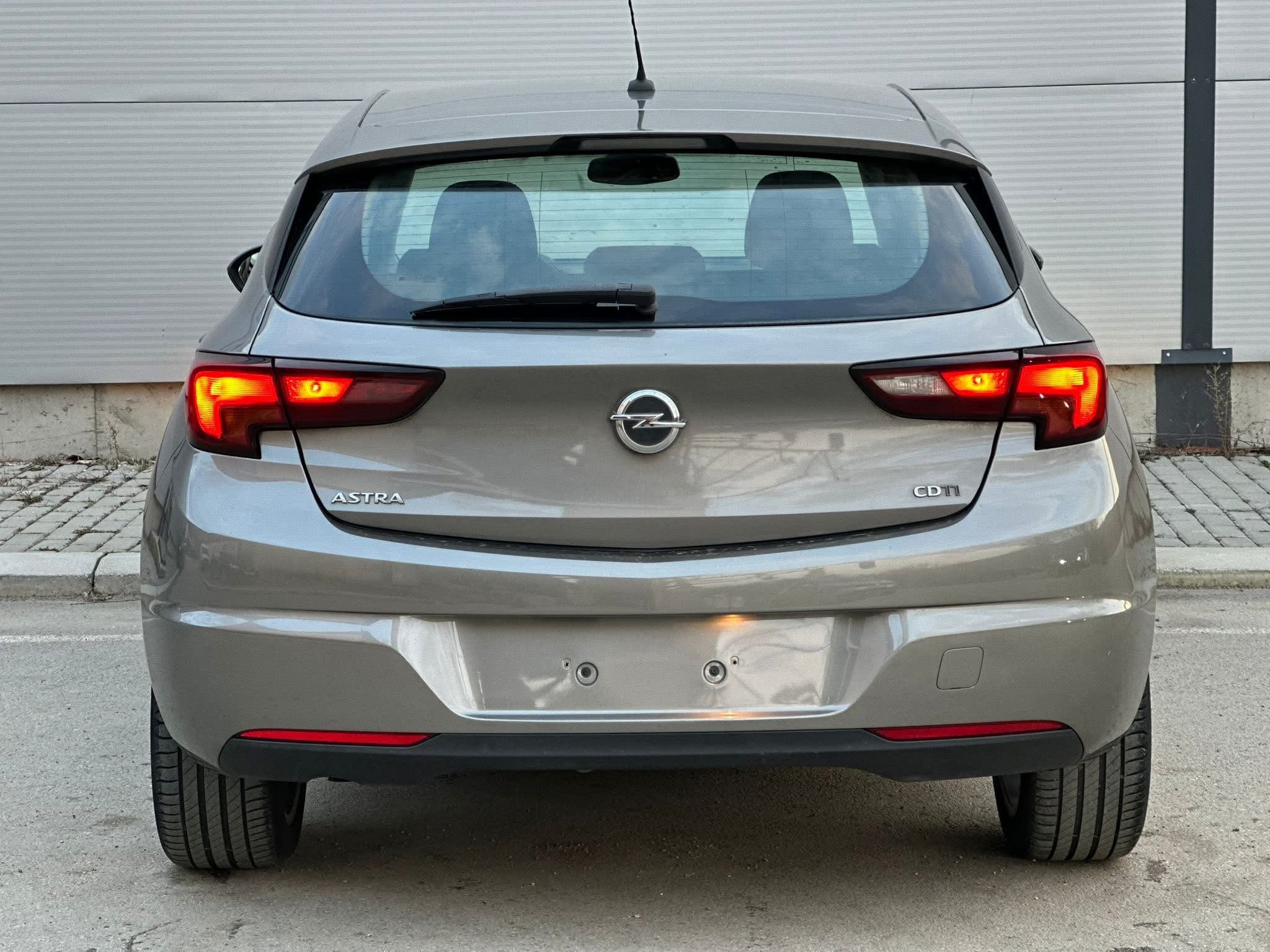 Opel Astra 2016 - Auto Import SRL — слика 5