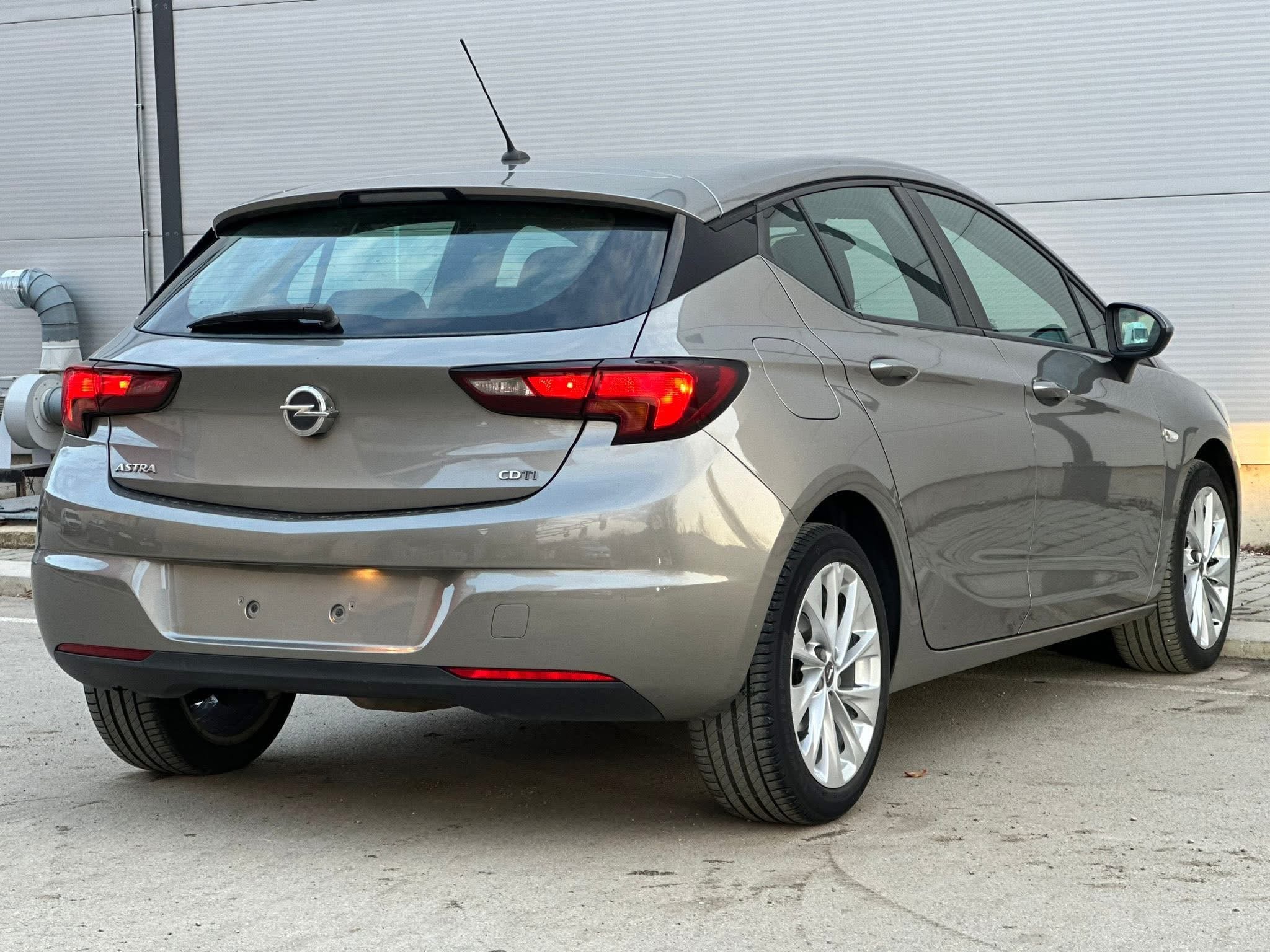 Opel Astra 2016 - Auto Import SRL — слика 6