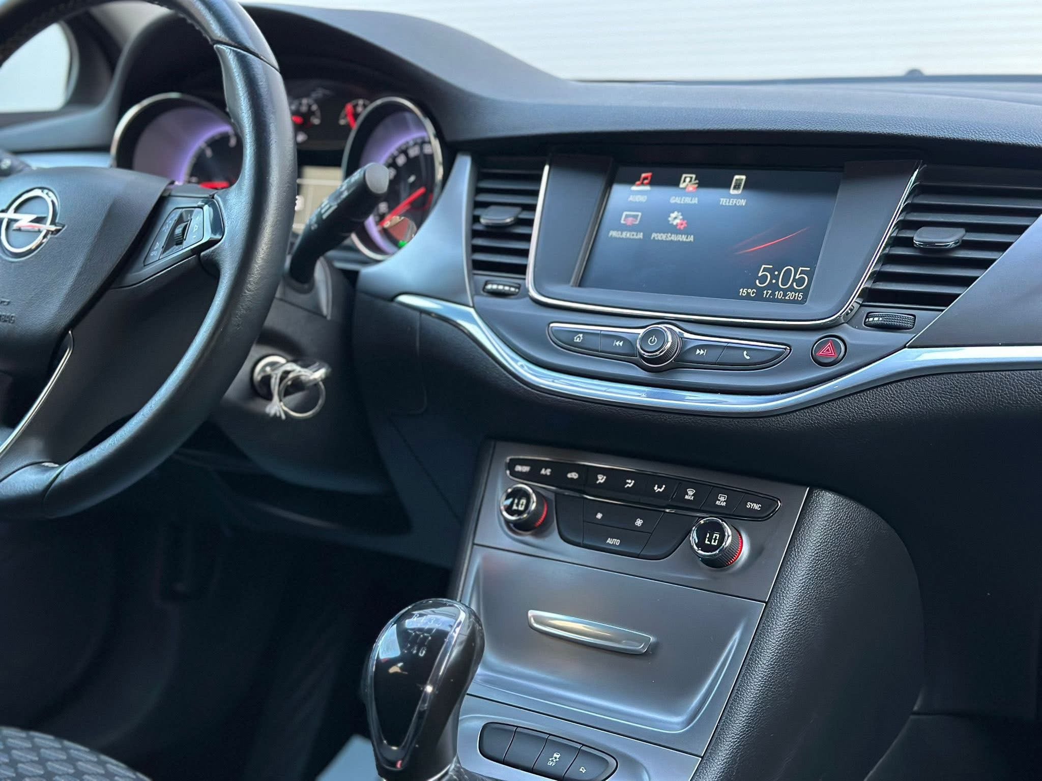 Opel Astra 2016 - Auto Import SRL — слика 11