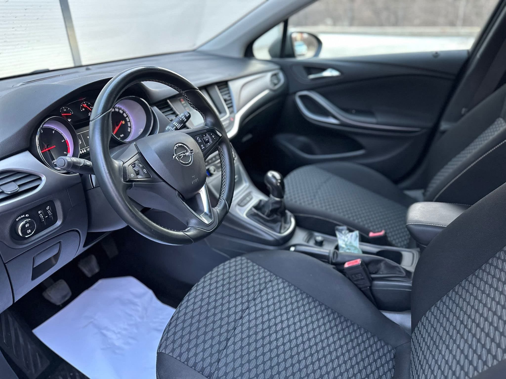 Opel Astra 2016 - Auto Import SRL — слика 12