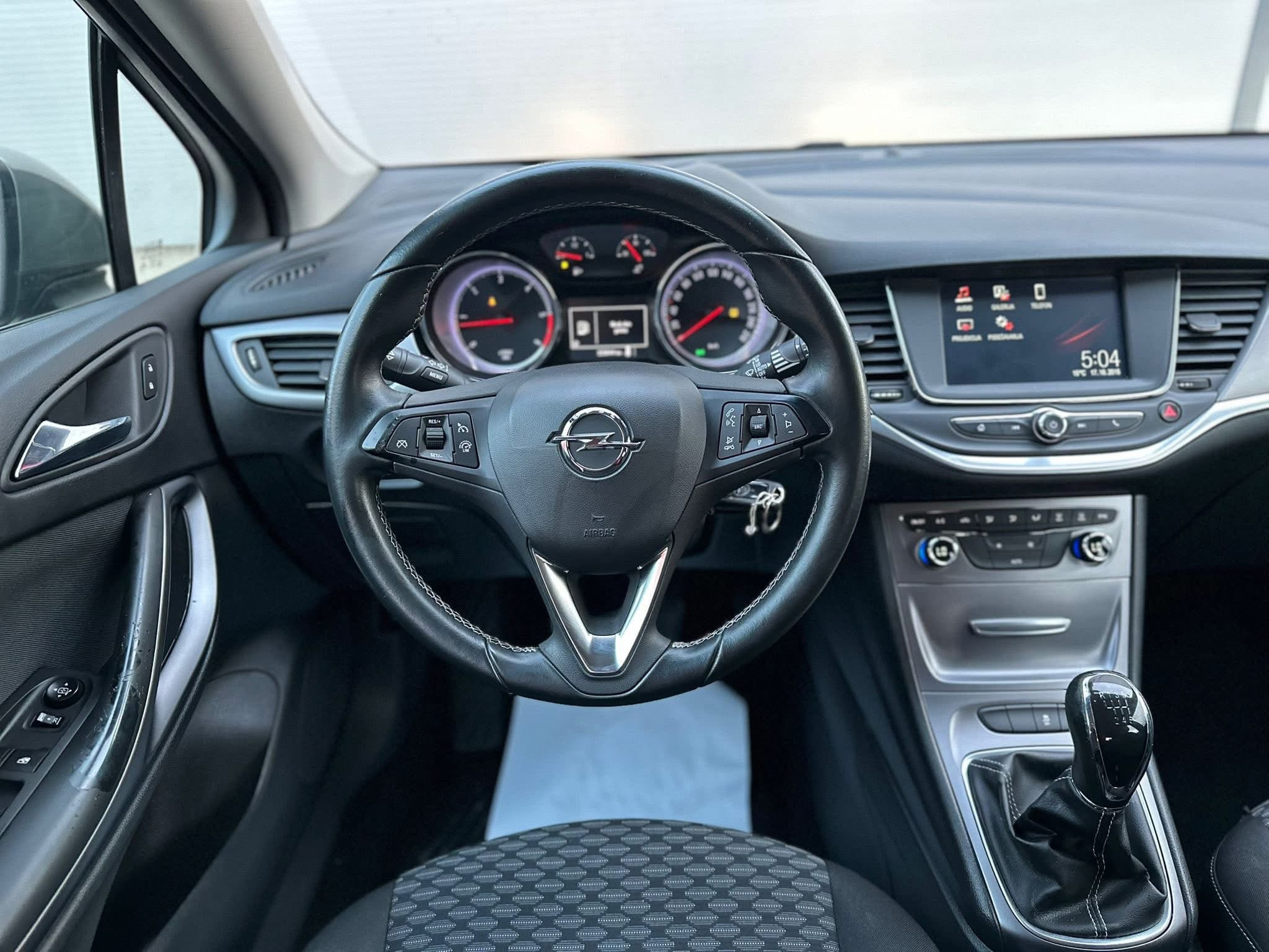 Opel Astra 2016 - Auto Import SRL — слика 17