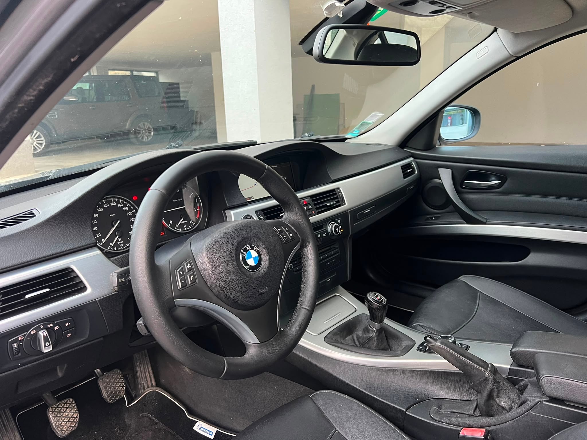 BMW 3 Series 2009 - Auto Import SRL — слика 4