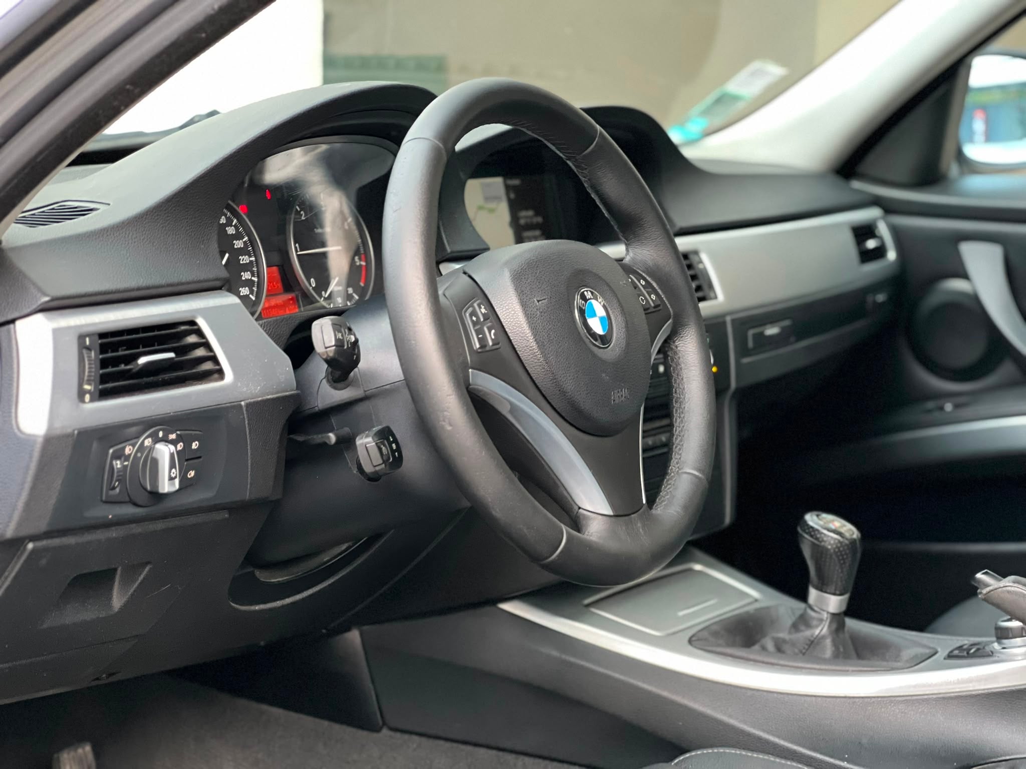BMW 3 Series 2009 - Auto Import SRL — слика 5