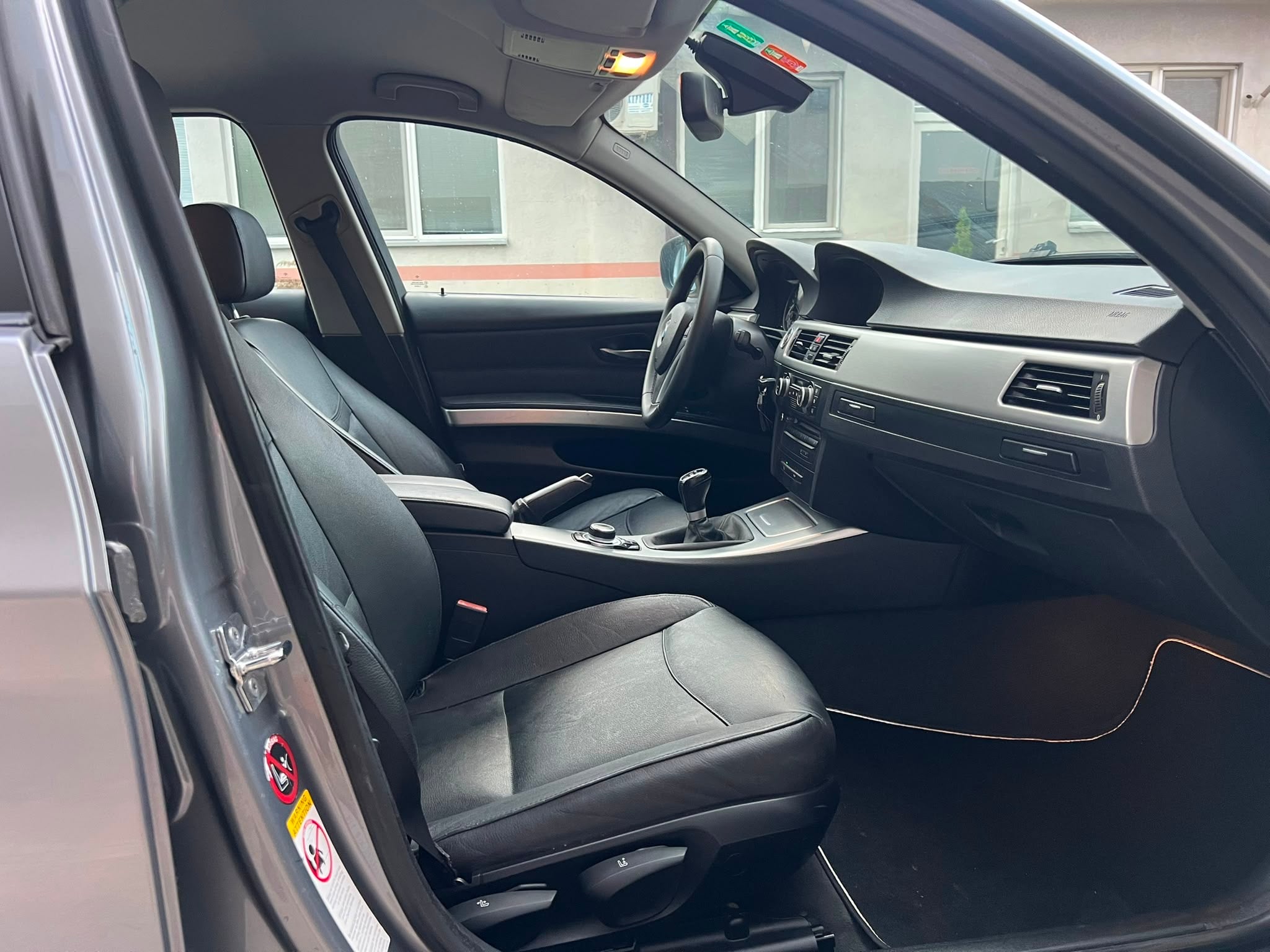 BMW 3 Series 2009 - Auto Import SRL — слика 8