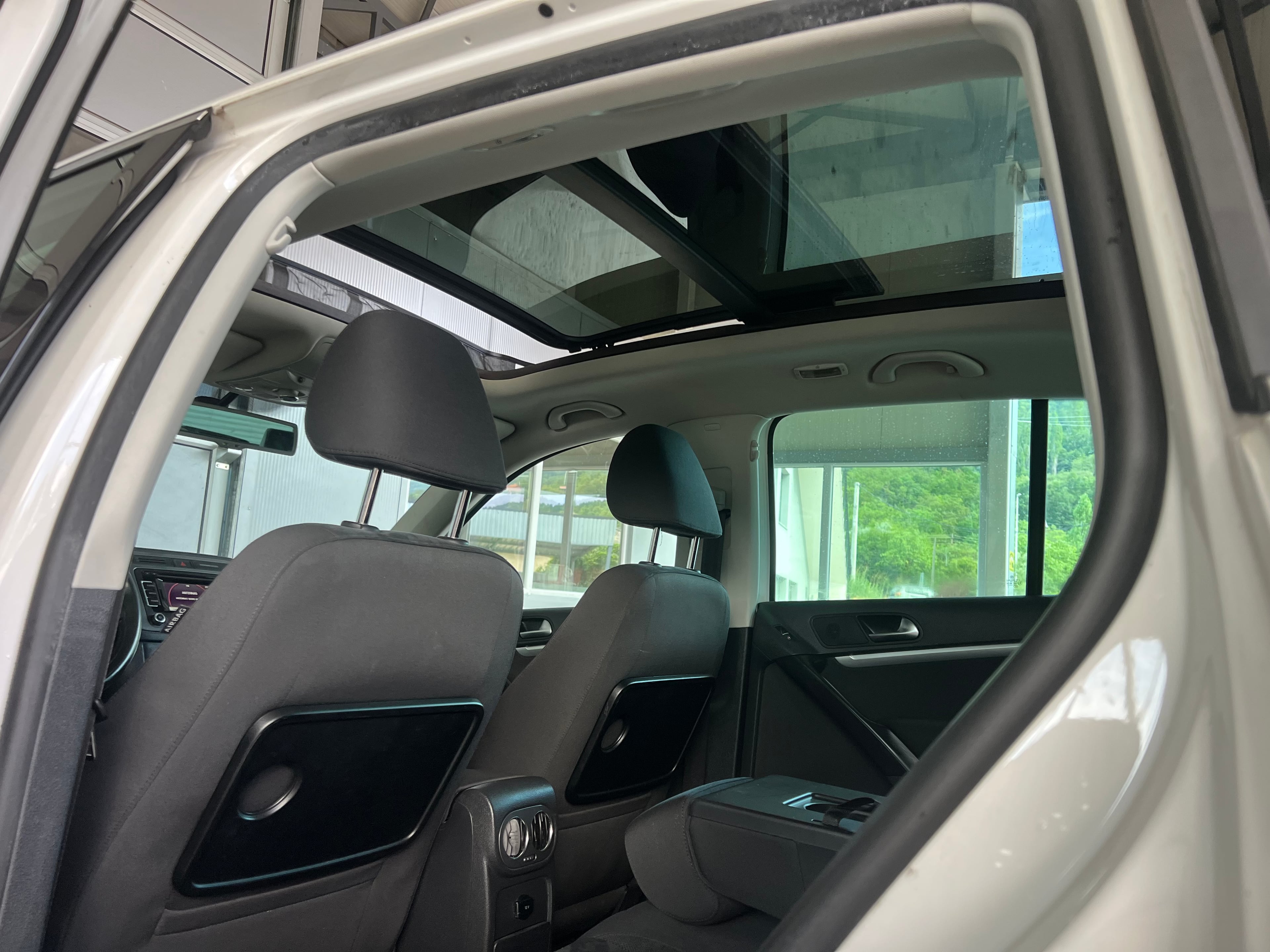 Volkswagen Tiguan 2013 - Auto Import SRL — слика 8