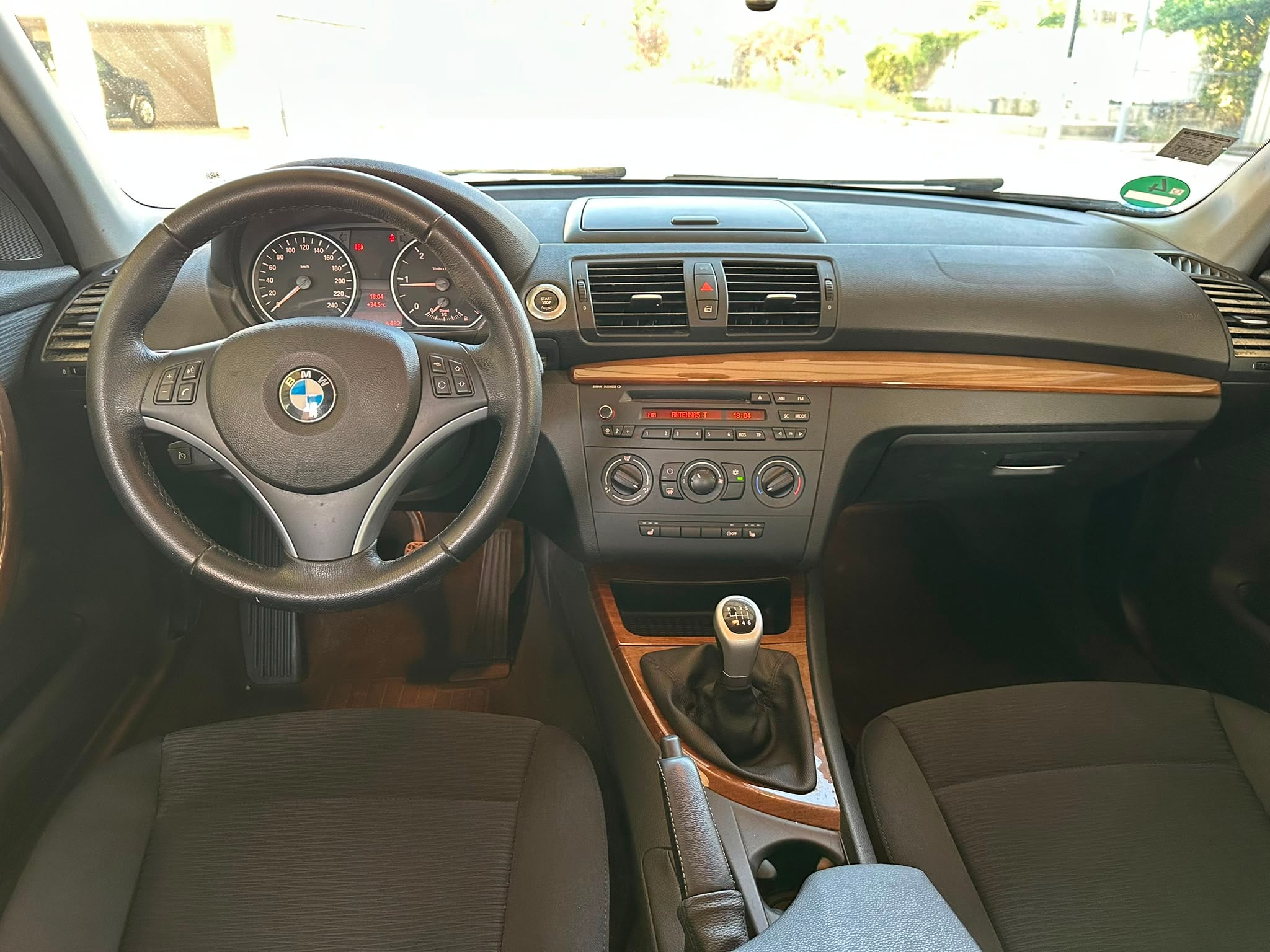 BMW 1 Series 2010 - Auto Import SRL — слика 10