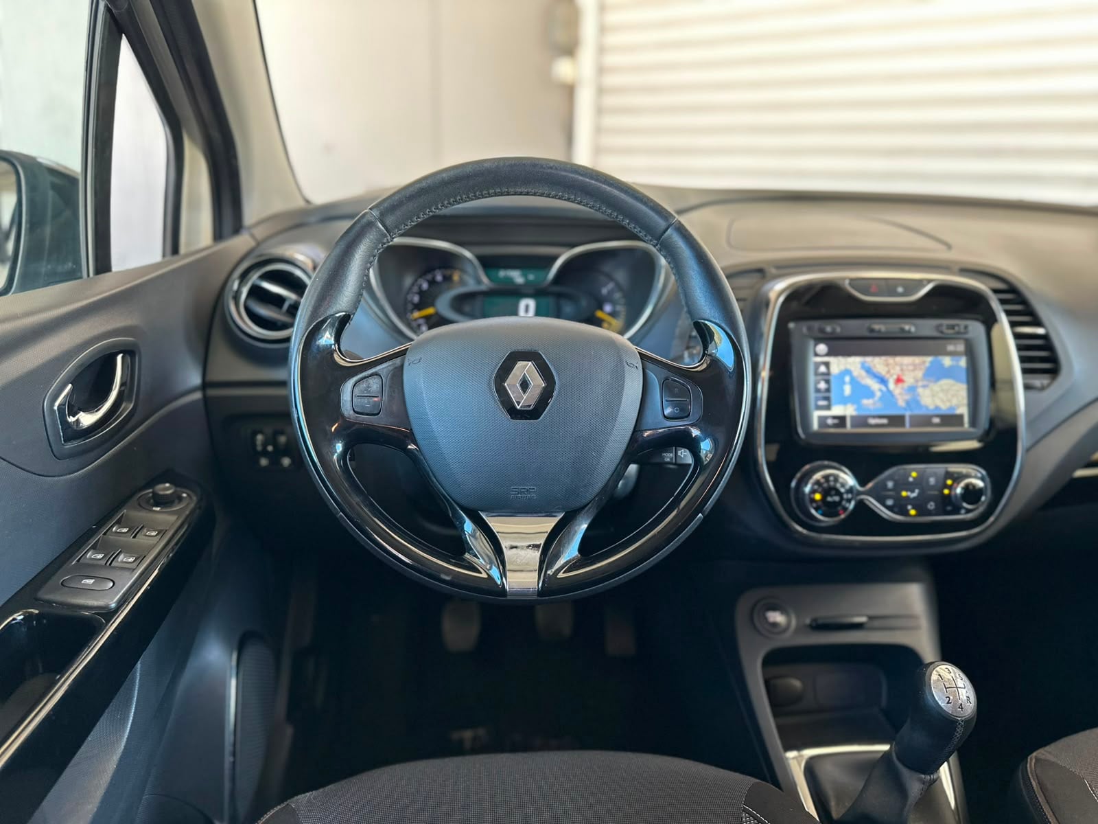 Renault Captur 2014 - Auto Import SRL — слика 18