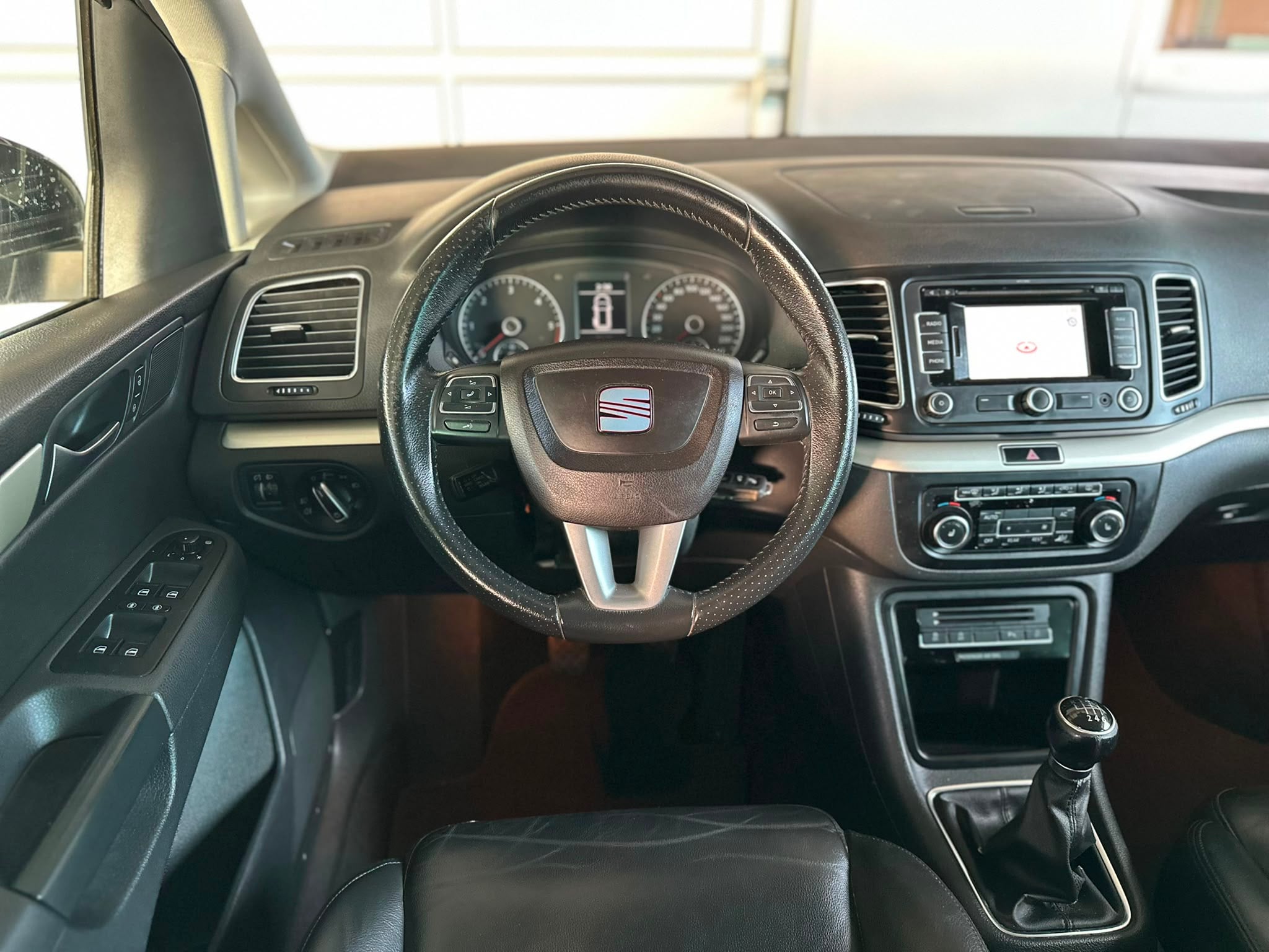 Seat Alhambra 2012 - Auto Import SRL — слика 9