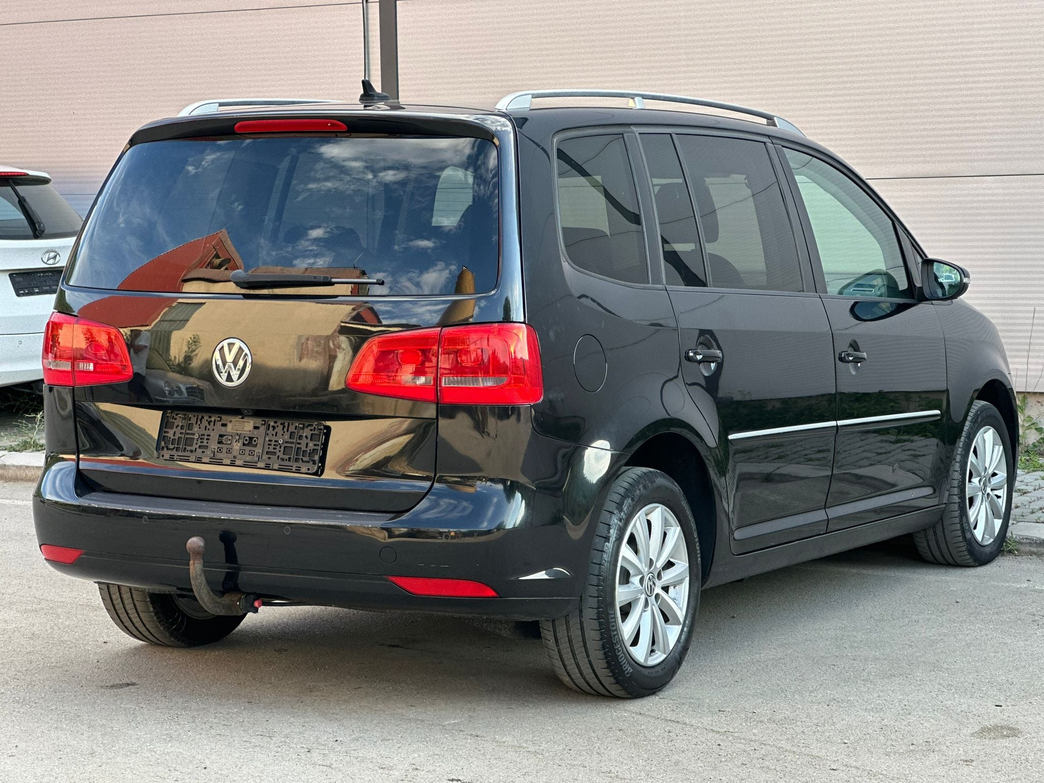 Volkswagen Touran 2011 - Auto Import SRL — слика 6
