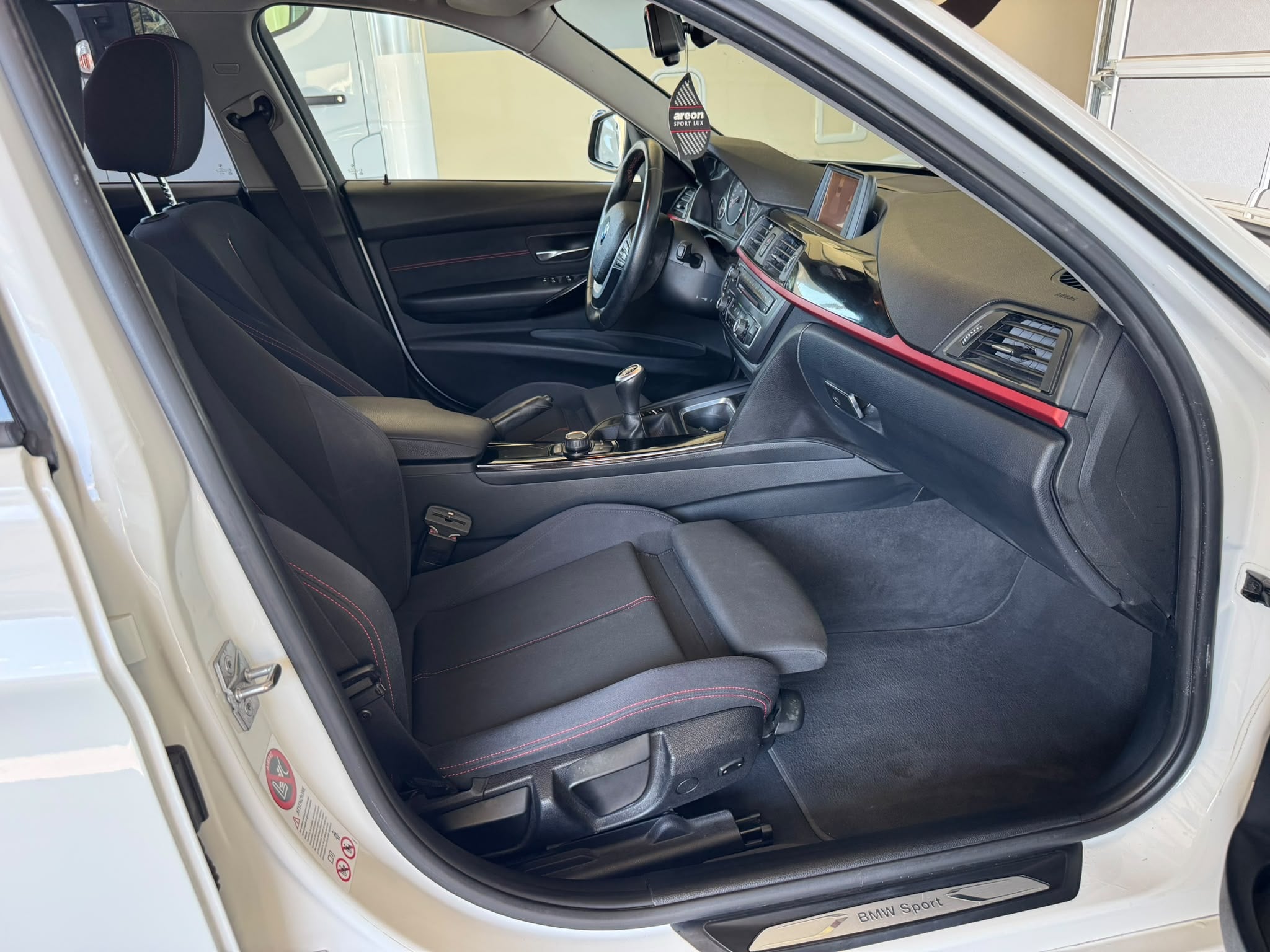 BMW 3 Series 2014 - Auto Import SRL — слика 8