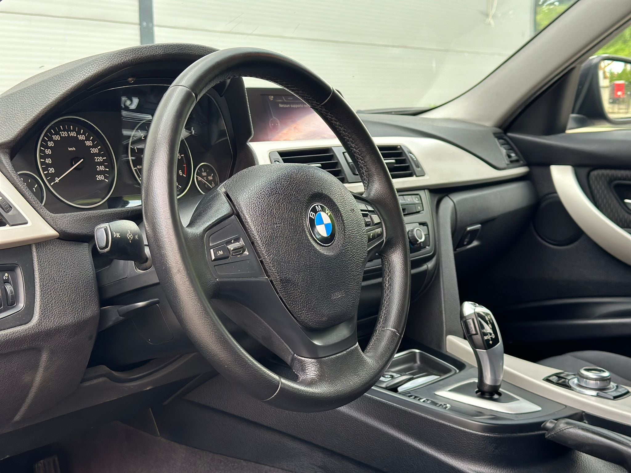 BMW 3 Series 2015 - Auto Import SRL — слика 7