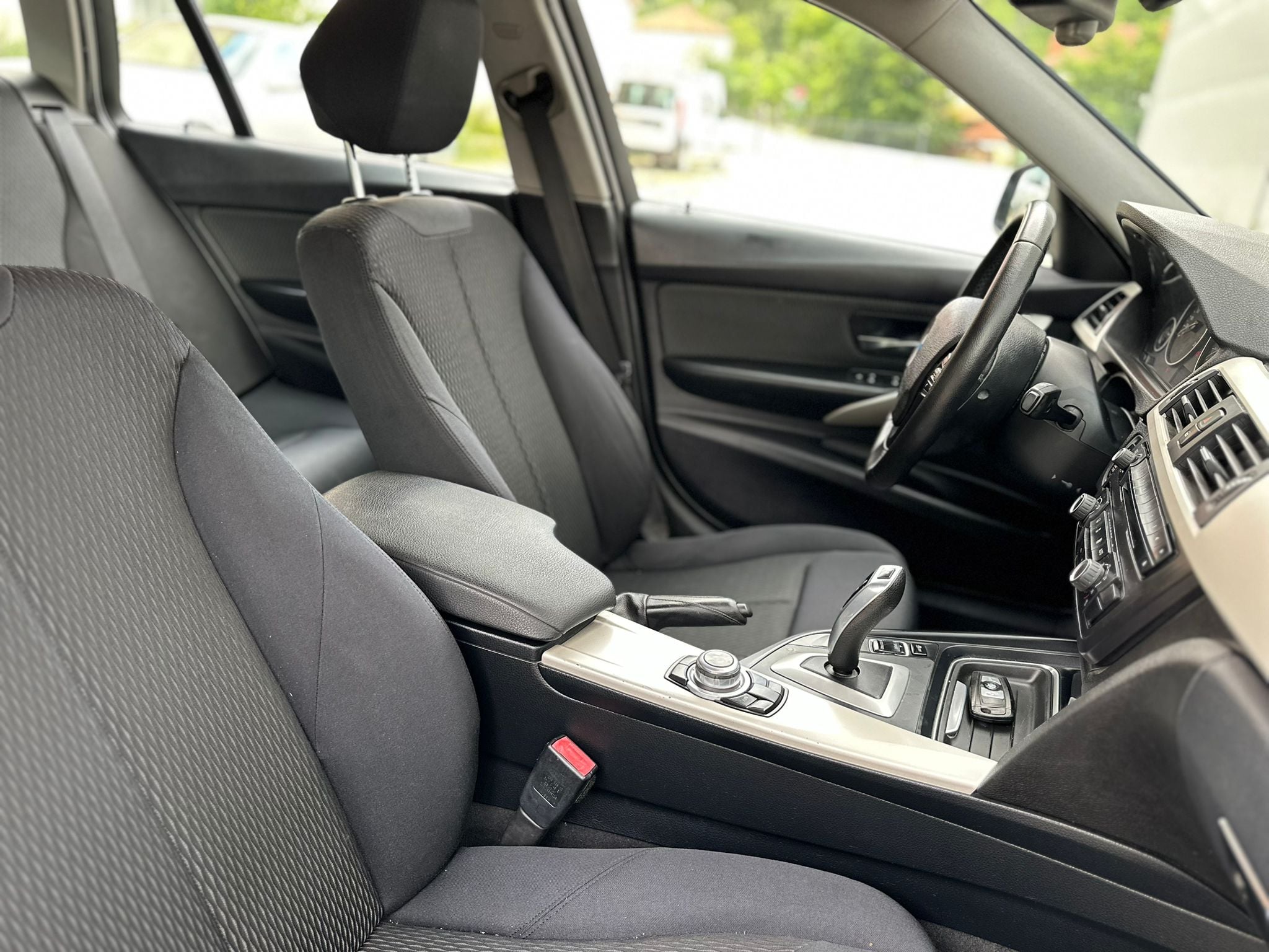 BMW 3 Series 2015 - Auto Import SRL — слика 15