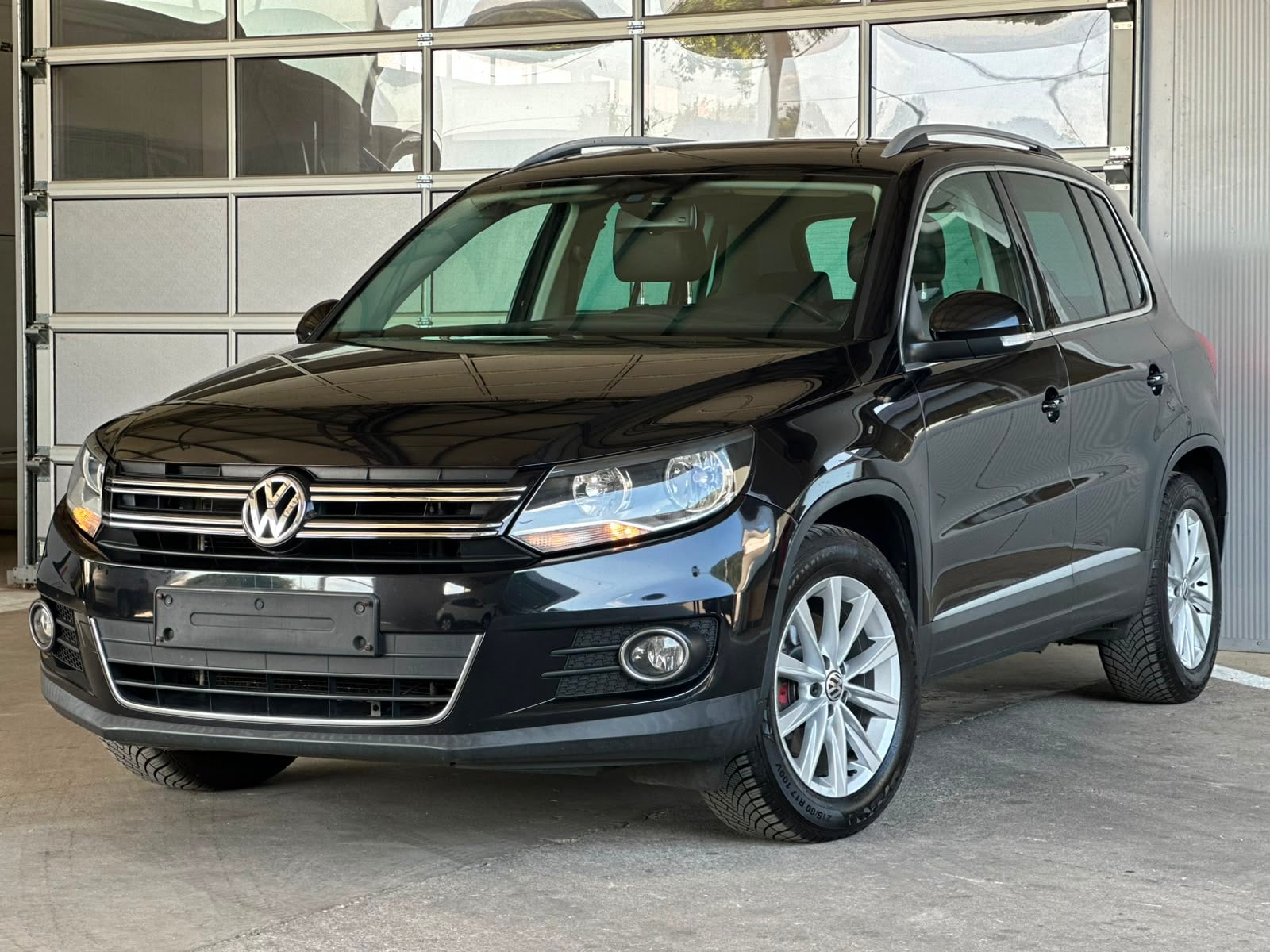 Volkswagen Tiguan 2015 - Auto Import SRL — слика 1