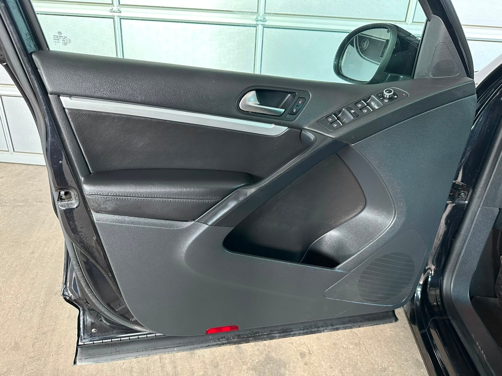 Volkswagen Tiguan 2015 - Auto Import SRL — слика 15