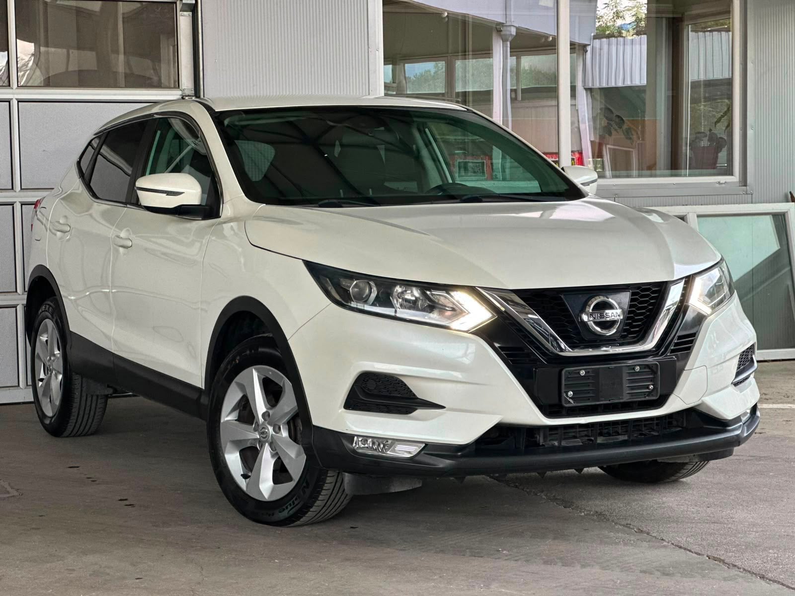 Nissan Qashqai 2018 - Auto Import SRL — слика 3