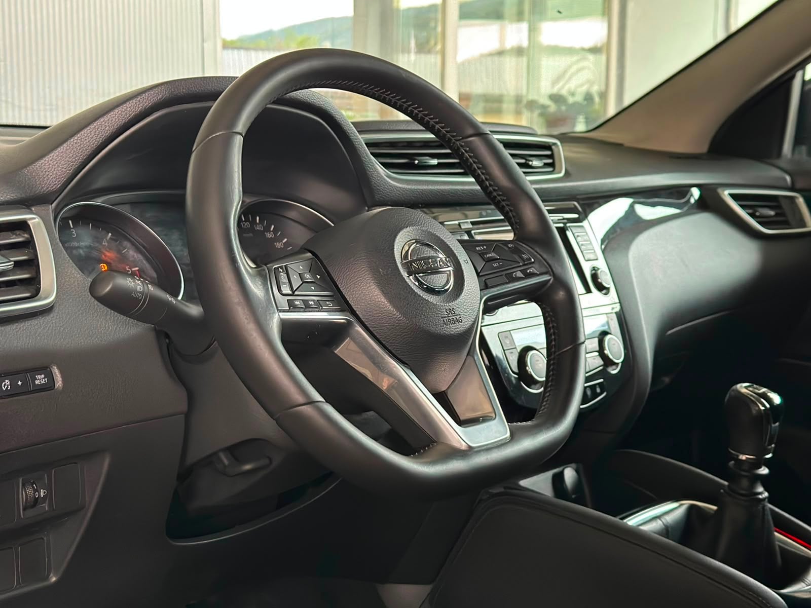 Nissan Qashqai 2018 - Auto Import SRL — слика 4