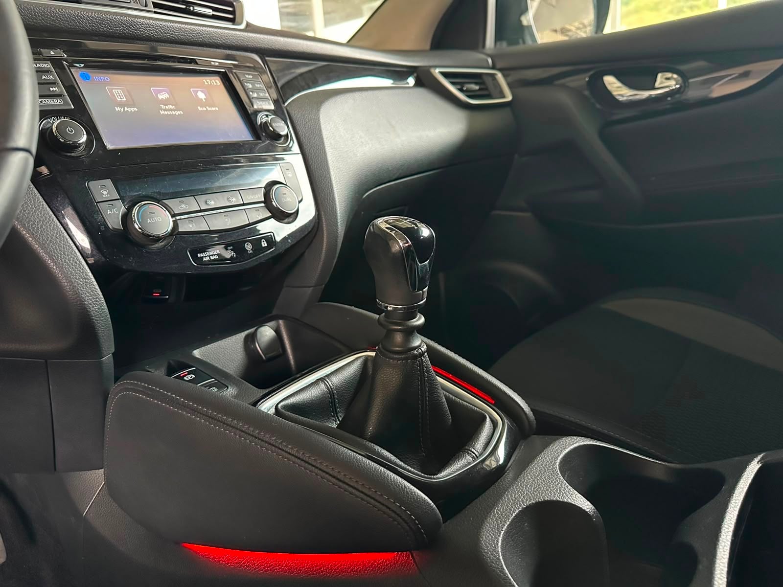 Nissan Qashqai 2018 - Auto Import SRL — слика 5
