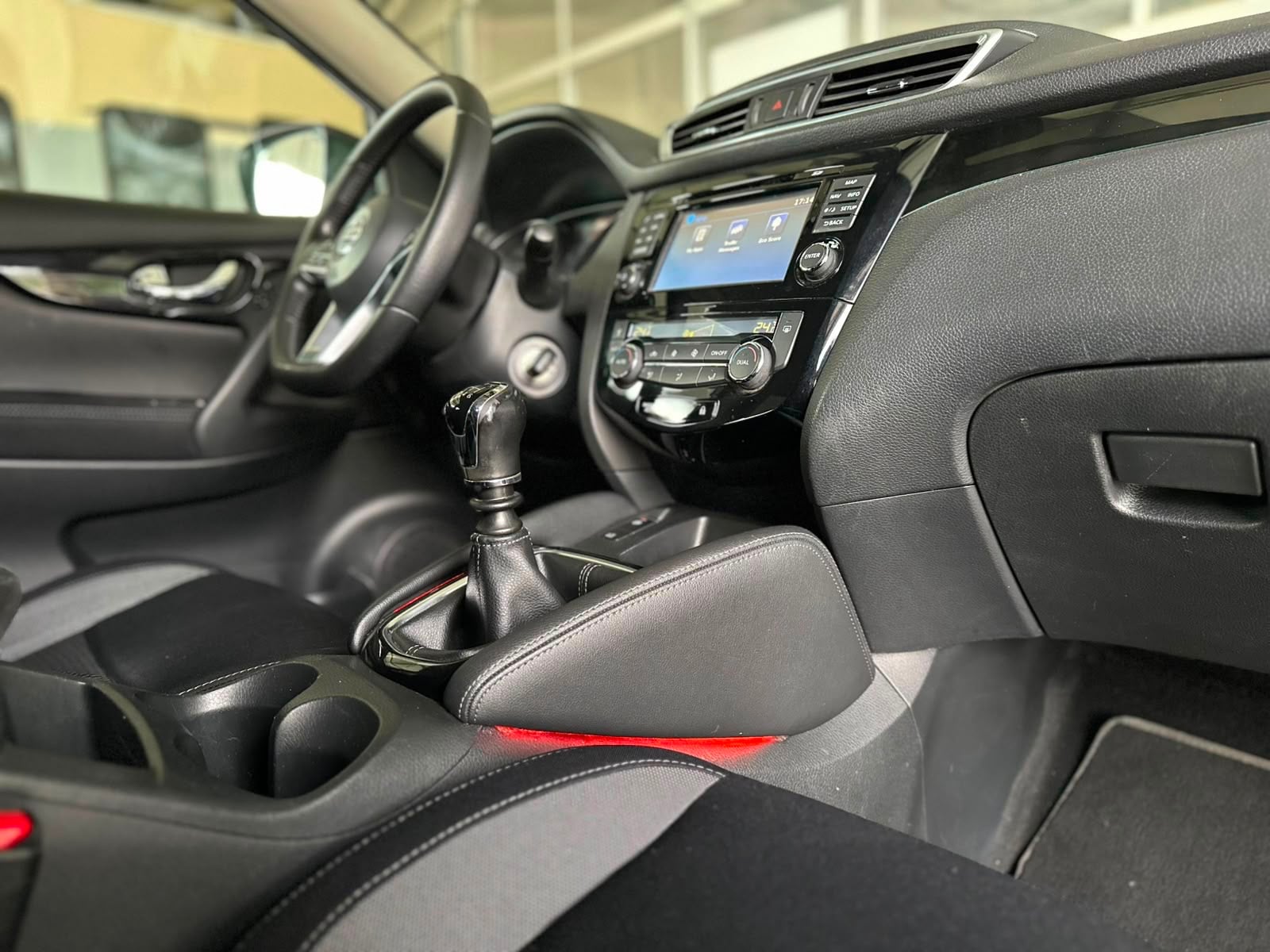 Nissan Qashqai 2018 - Auto Import SRL — слика 9