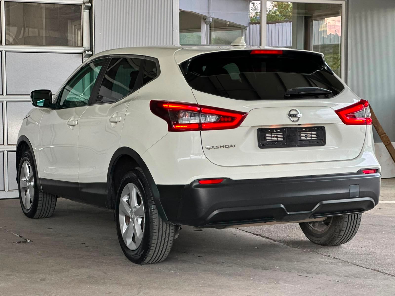 Nissan Qashqai 2018 - Auto Import SRL — слика 15