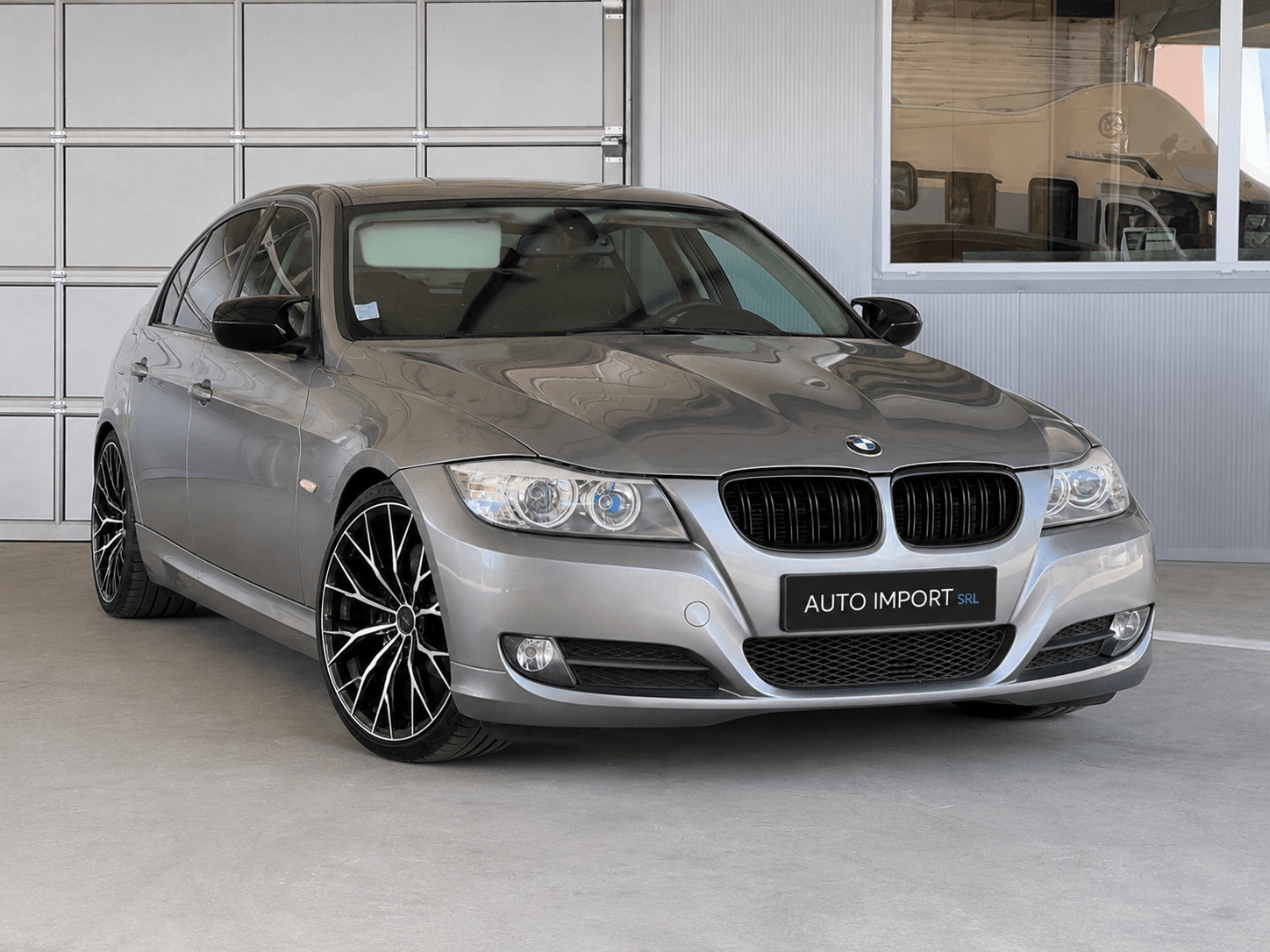 BMW 3 Series 2009 - Auto Import SRL — слика 2