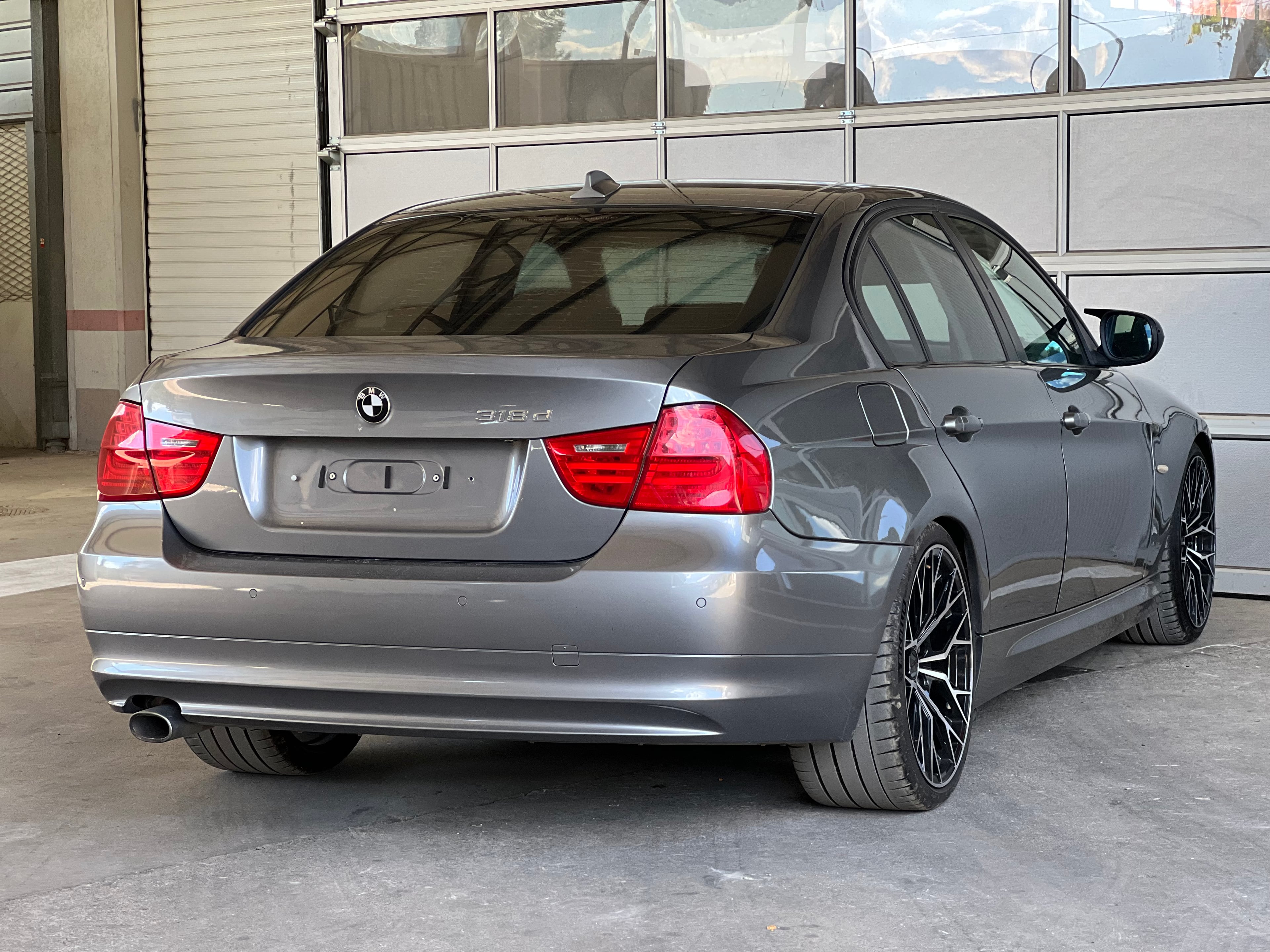 BMW 3 Series 2009 - Auto Import SRL — слика 4