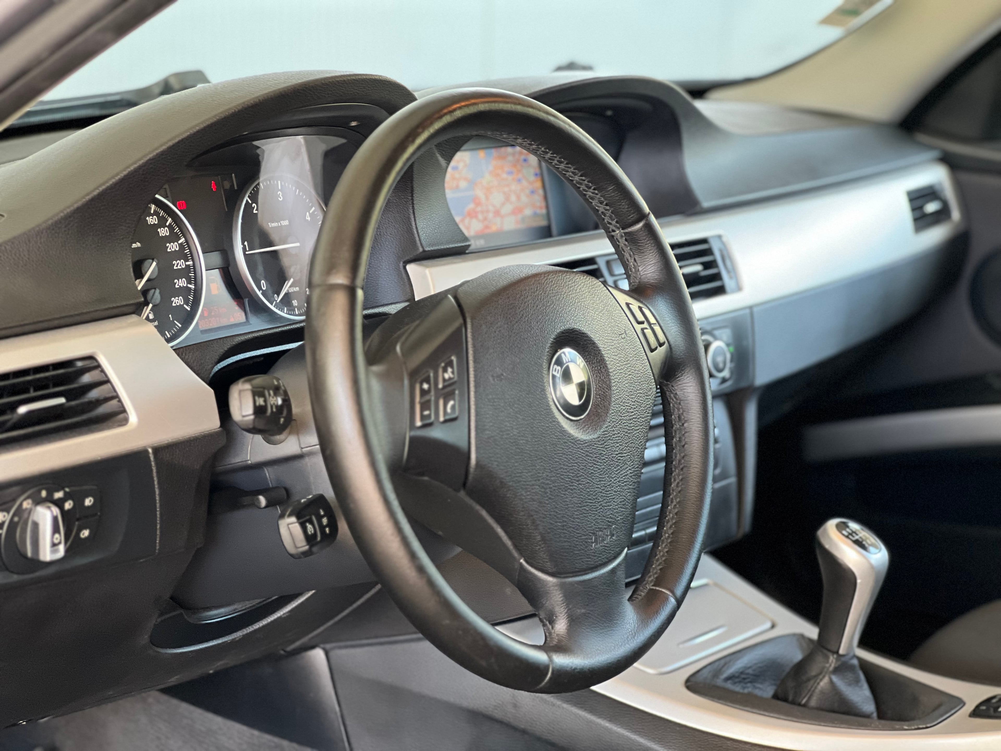 BMW 3 Series 2009 - Auto Import SRL — слика 7
