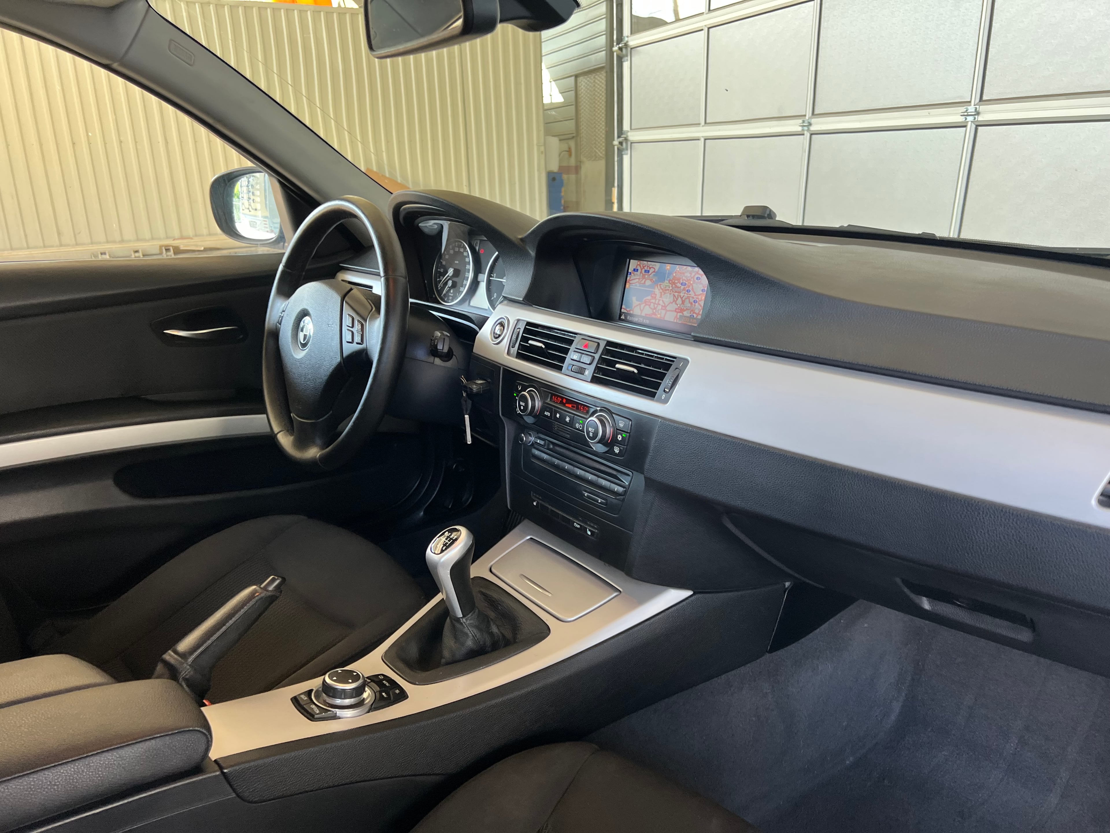 BMW 3 Series 2009 - Auto Import SRL — слика 9