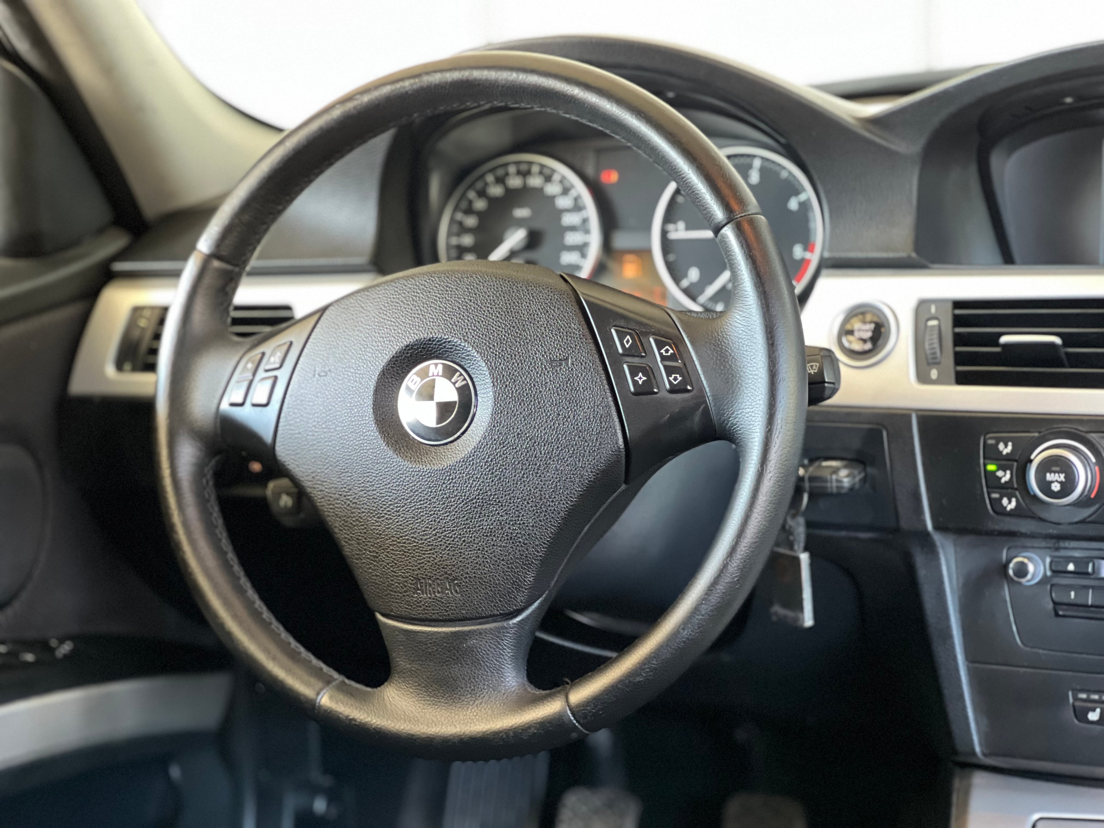 BMW 3 Series 2009 - Auto Import SRL — слика 12