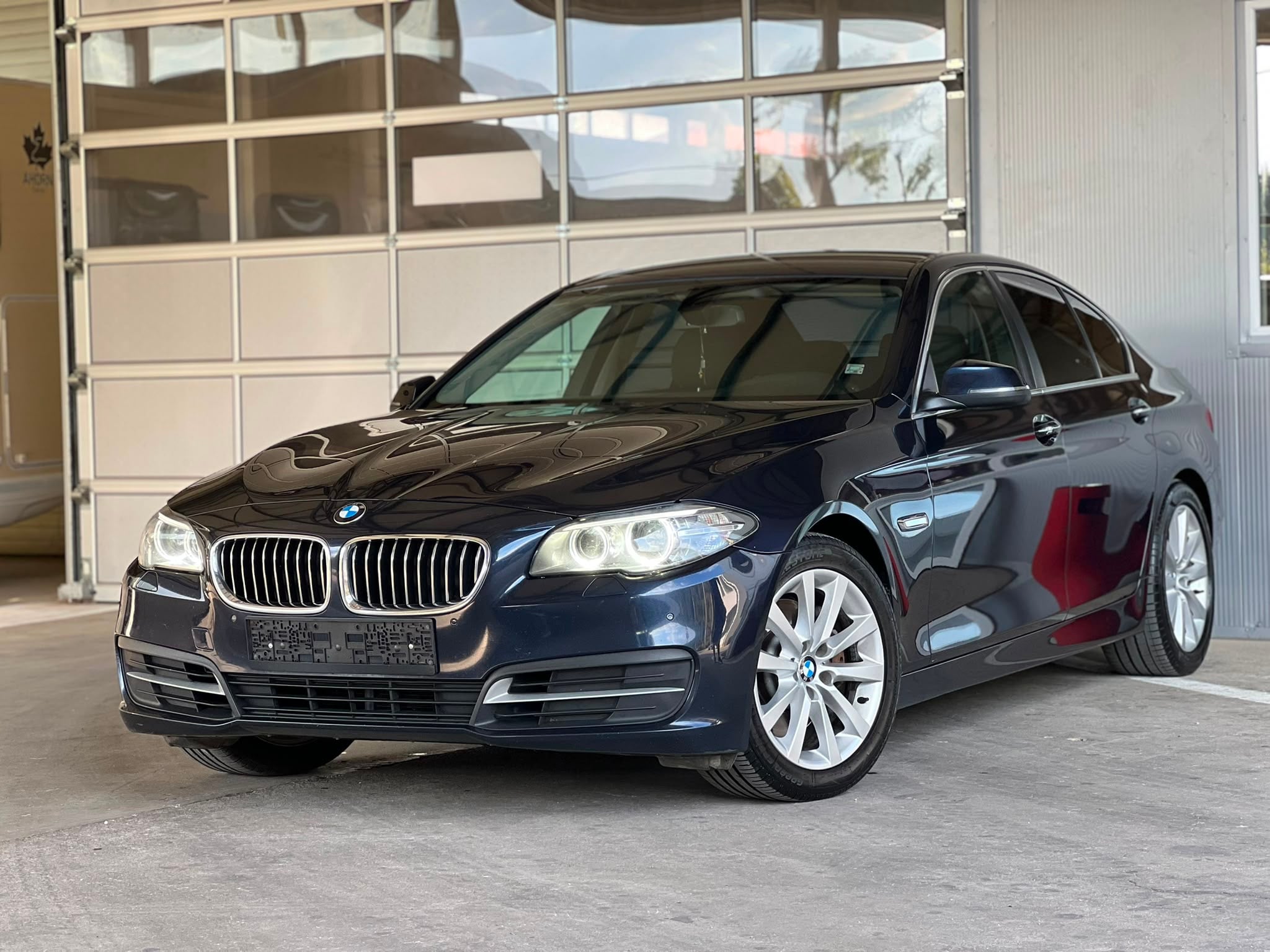 BMW 5 Series 2015 - Auto Import SRL — слика 1