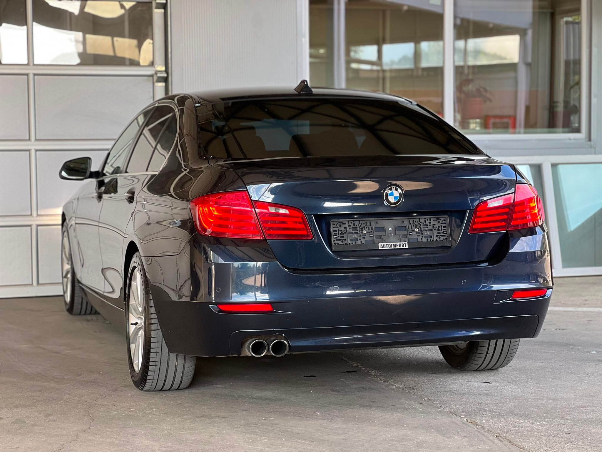 BMW 5 Series 2015 - Auto Import SRL — слика 15