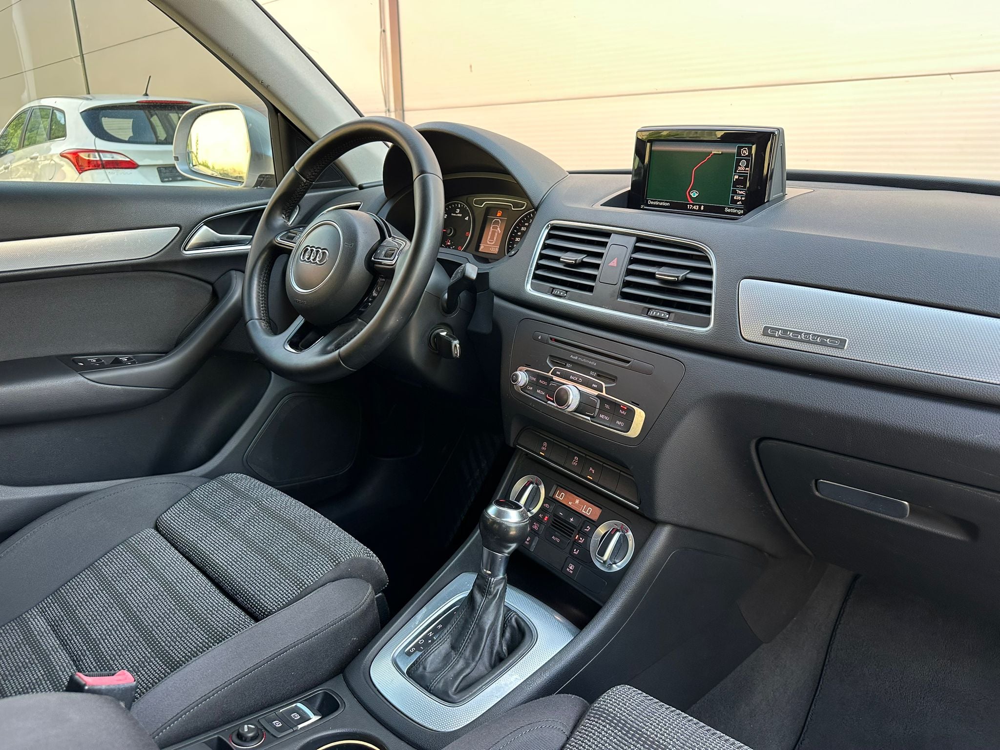 Audi Q3 2012 - Auto Import SRL — слика 12