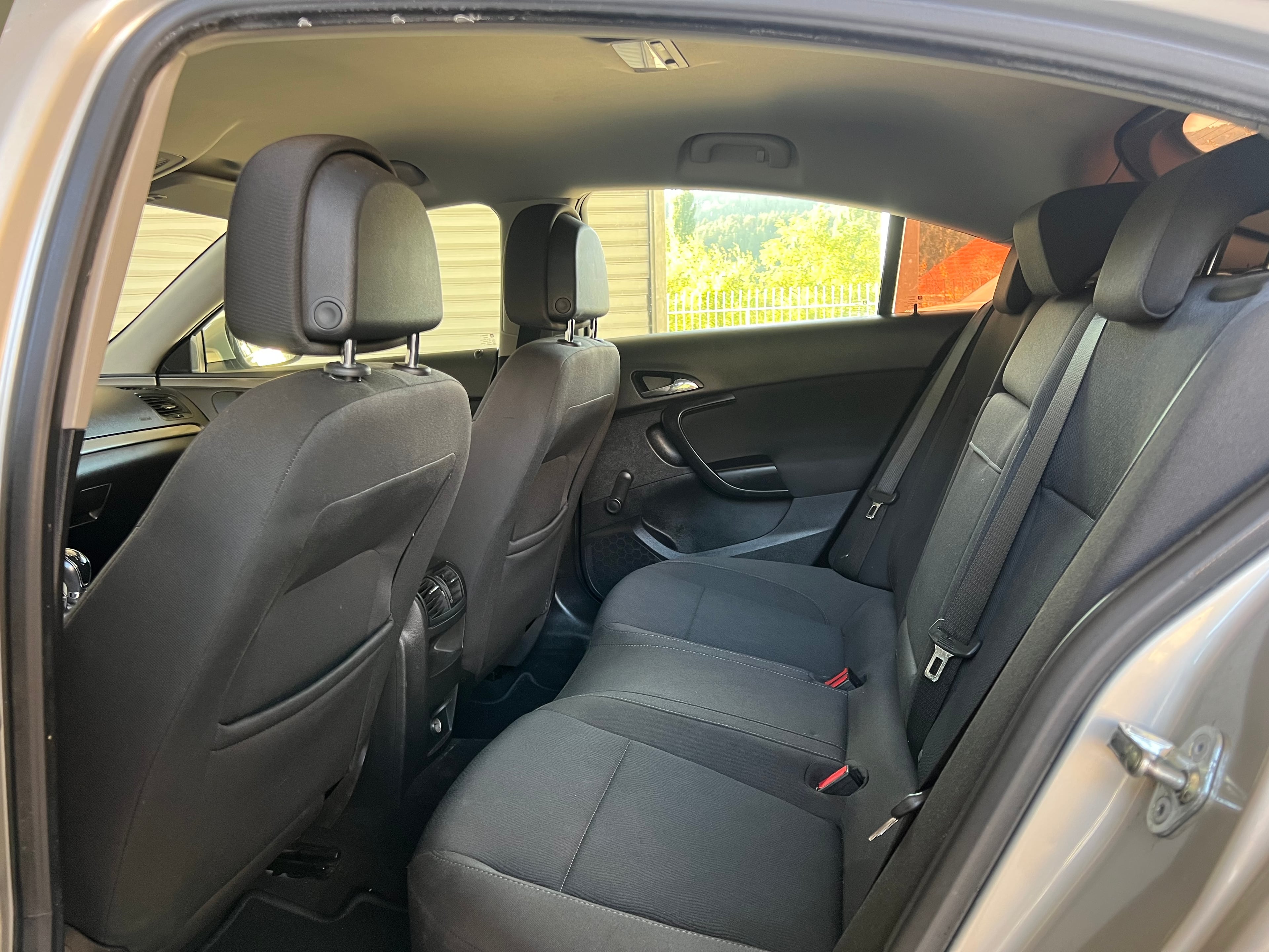 Opel Insignia 2010 - Auto Import SRL — слика 11