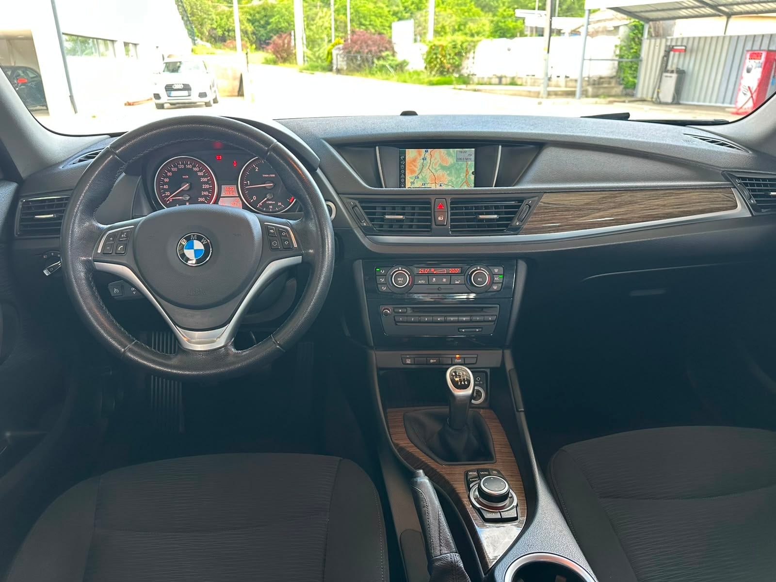 BMW X1 2015 - Auto Import SRL — слика 7