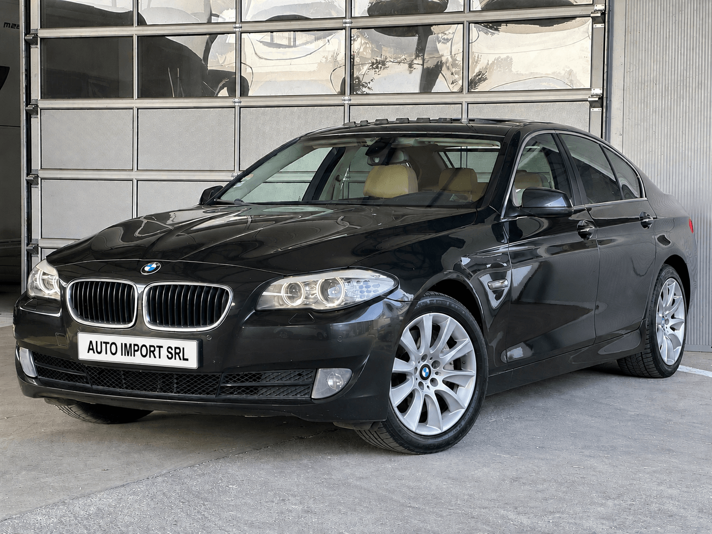 BMW 5 Series 2011 - Auto Import SRL — слика 1