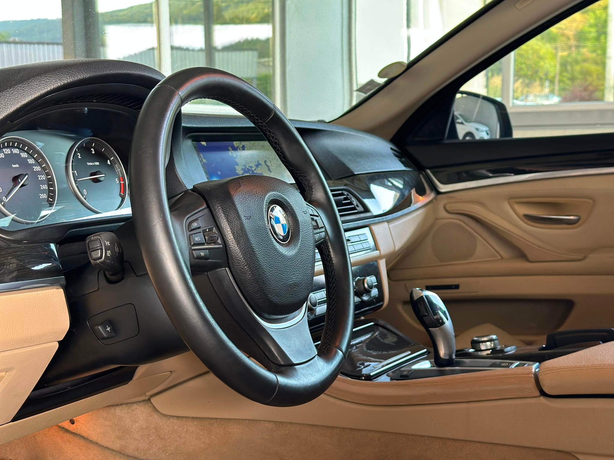 BMW 5 Series 2011 - Auto Import SRL — слика 7