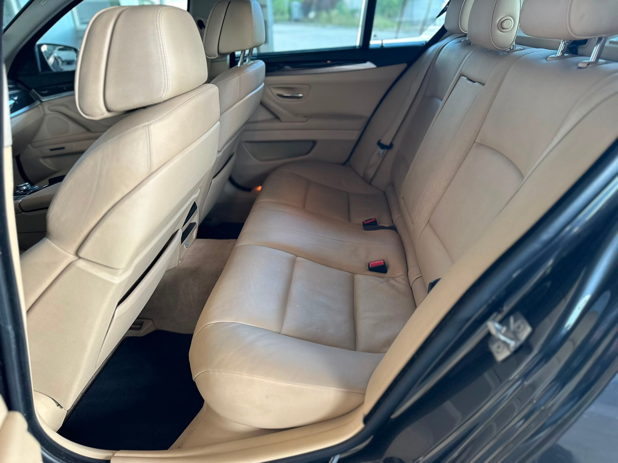 BMW 5 Series 2011 - Auto Import SRL — слика 12